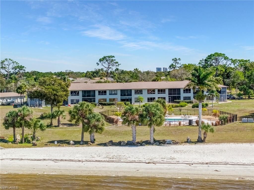 12498 Riverside Dr, Unit 205, Fort Myers, FL 33919 Photo