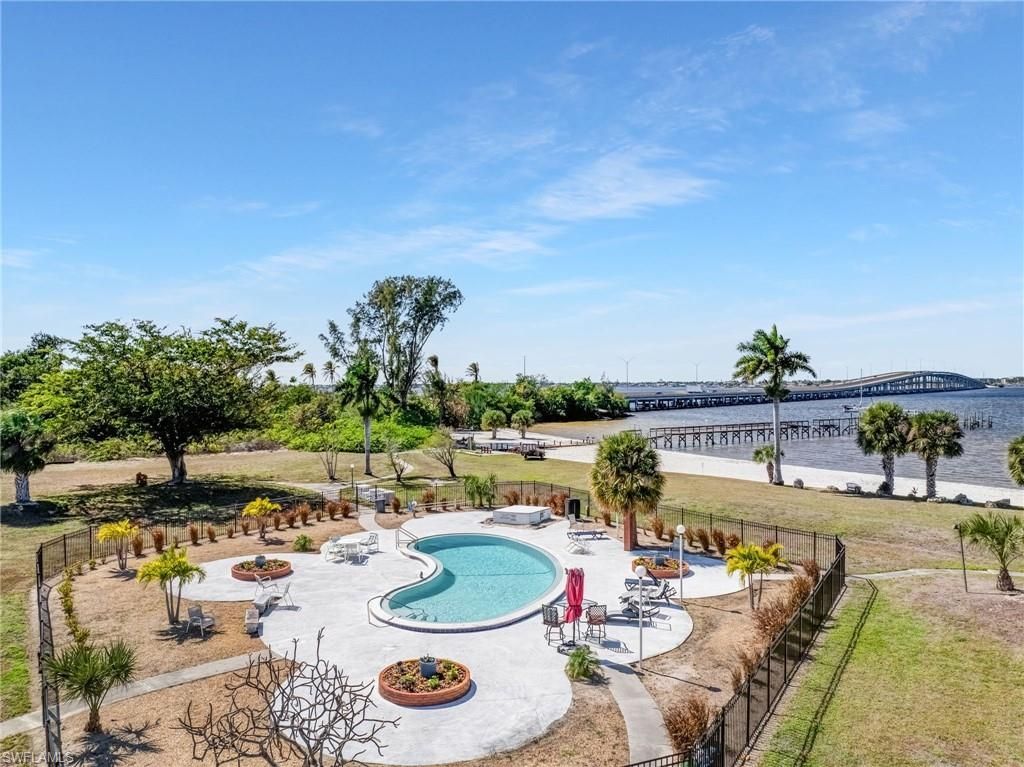 12498 Riverside Dr, Unit 205, Fort Myers, FL 33919 Photo