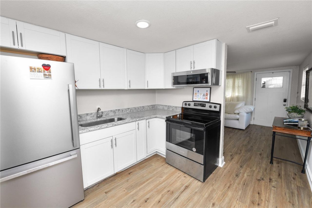 272 Avenue A , Waverly, FL 33877 Photo