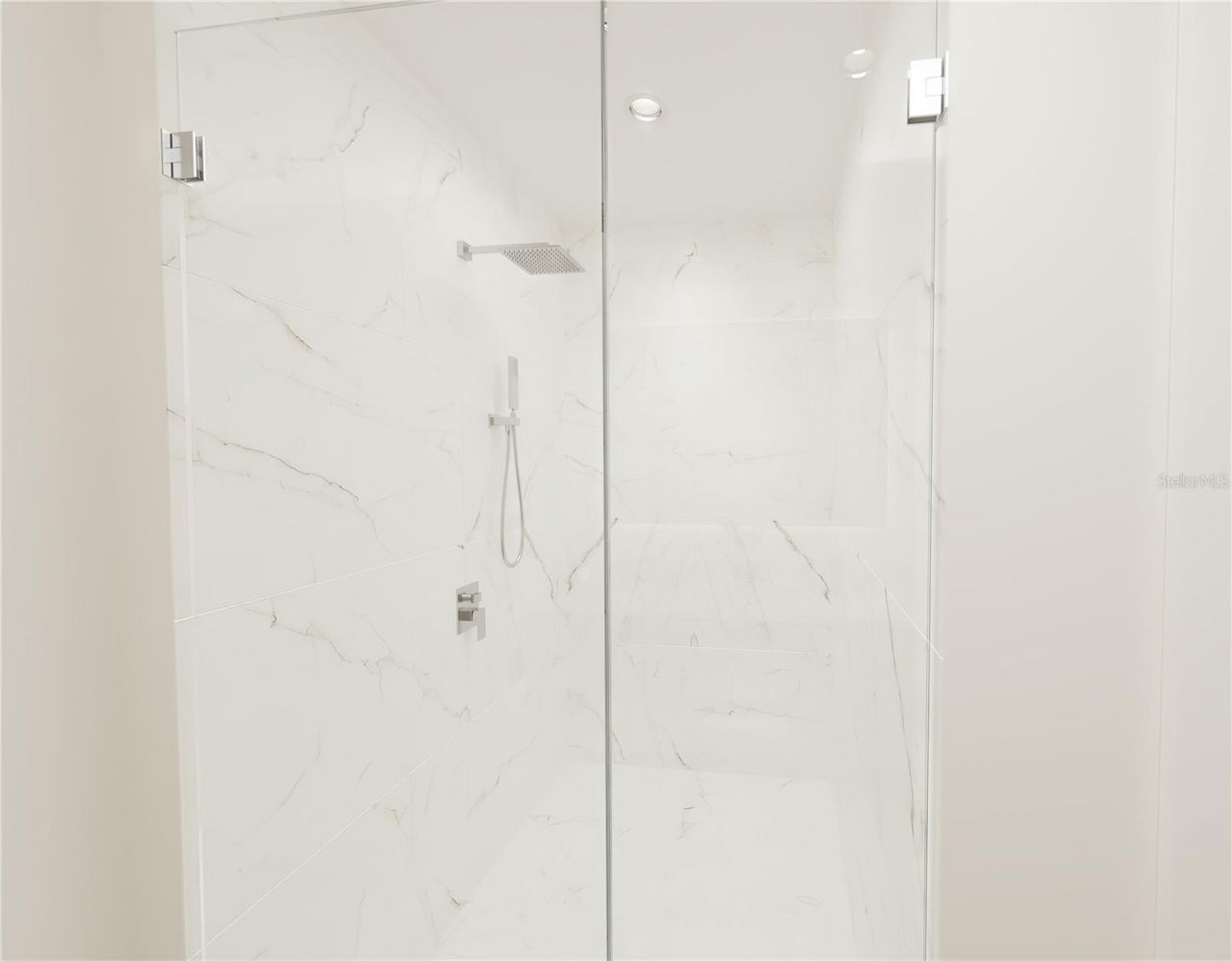 4950 Remington Drive, Unit 302, Sarasota, FL 34234 Photo