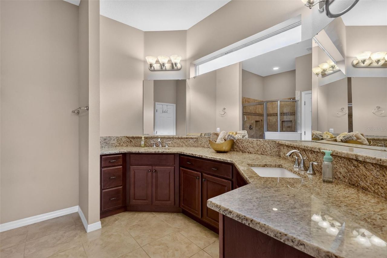 8321 Bridgeport Bay Circle , Mount Dora, FL 32757 Photo