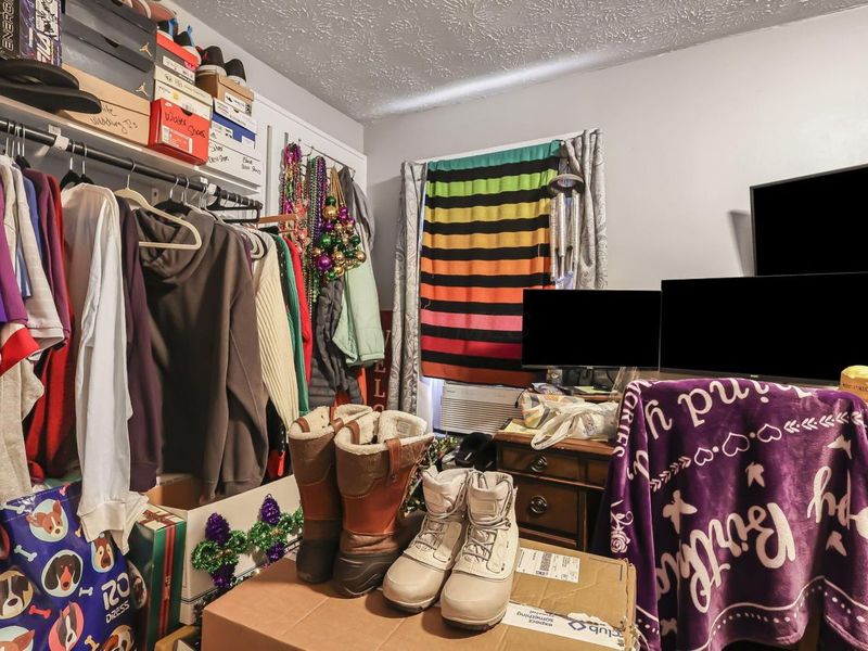 1888 Aberdeen Avenue, Columbus, OH 43211 Photo 18