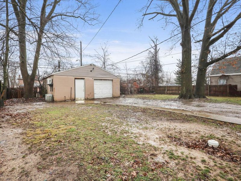 1888 Aberdeen Avenue, Columbus, OH 43211 Photo 27