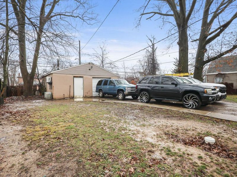 1888 Aberdeen Avenue, Columbus, OH 43211 Photo 28