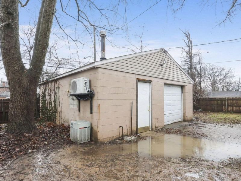 1888 Aberdeen Avenue, Columbus, OH 43211 Photo 31