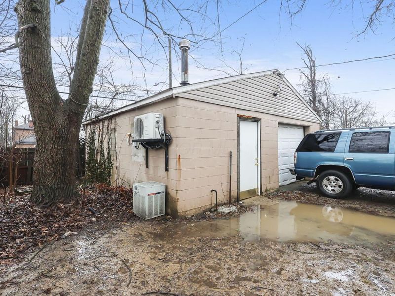 1888 Aberdeen Avenue, Columbus, OH 43211 Photo 32