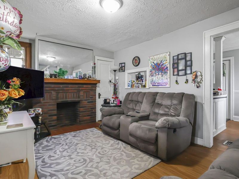 1888 Aberdeen Avenue, Columbus, OH 43211 Photo 4