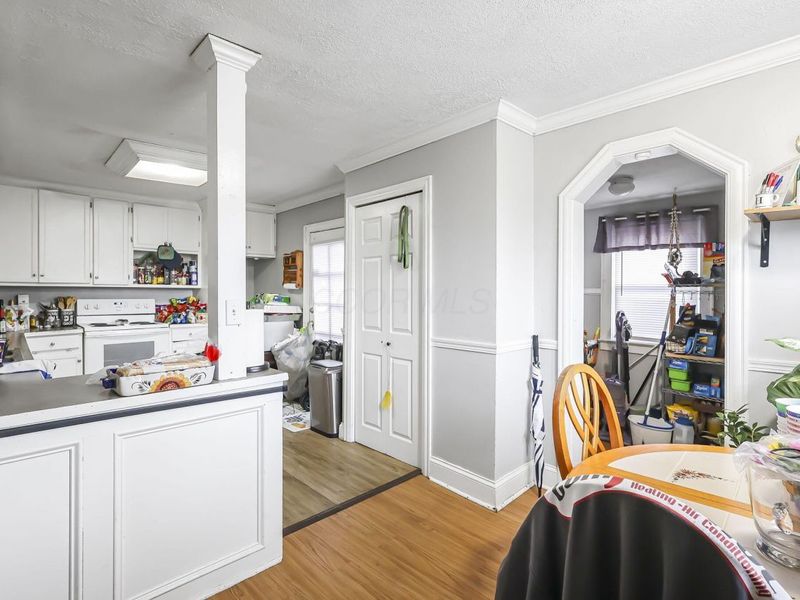 1888 Aberdeen Avenue, Columbus, OH 43211 Photo 6