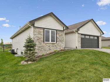 6327 S 208 Avenue , Omaha, NE 68022