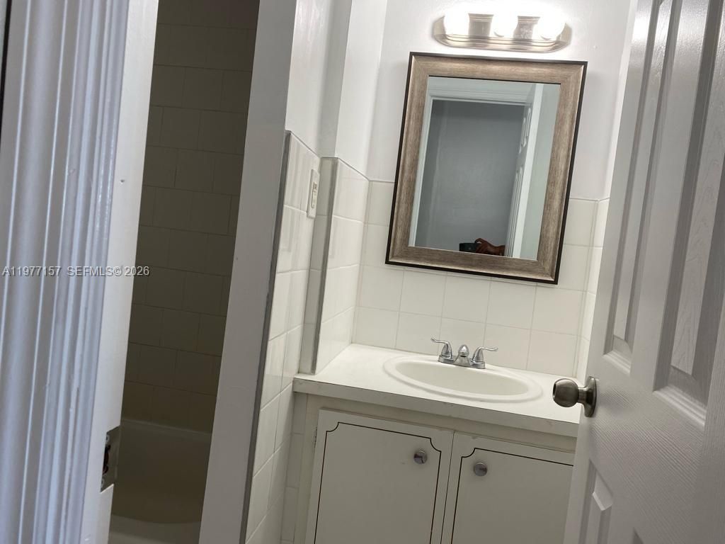 6580 W Flagler St, Unit 304, Miami, FL 33144 Photo