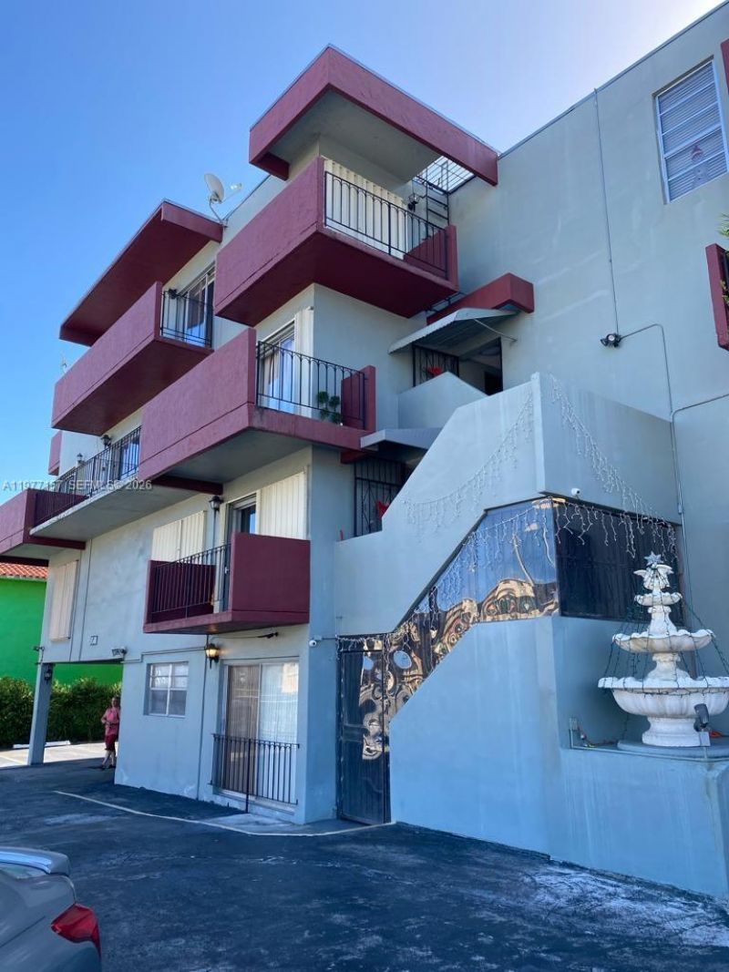 6580 W Flagler St, Unit 304, Miami, FL 33144 Photo