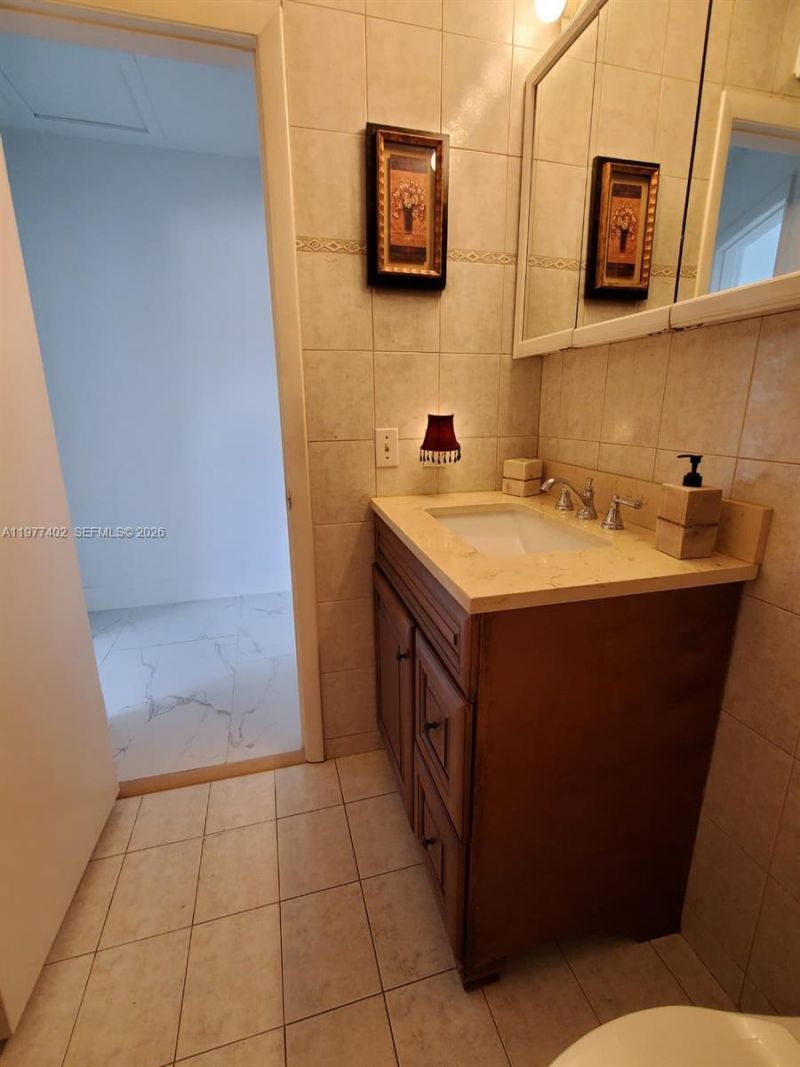 920 SE 8th St, Unit 1, Hialeah, FL 33010 Photo