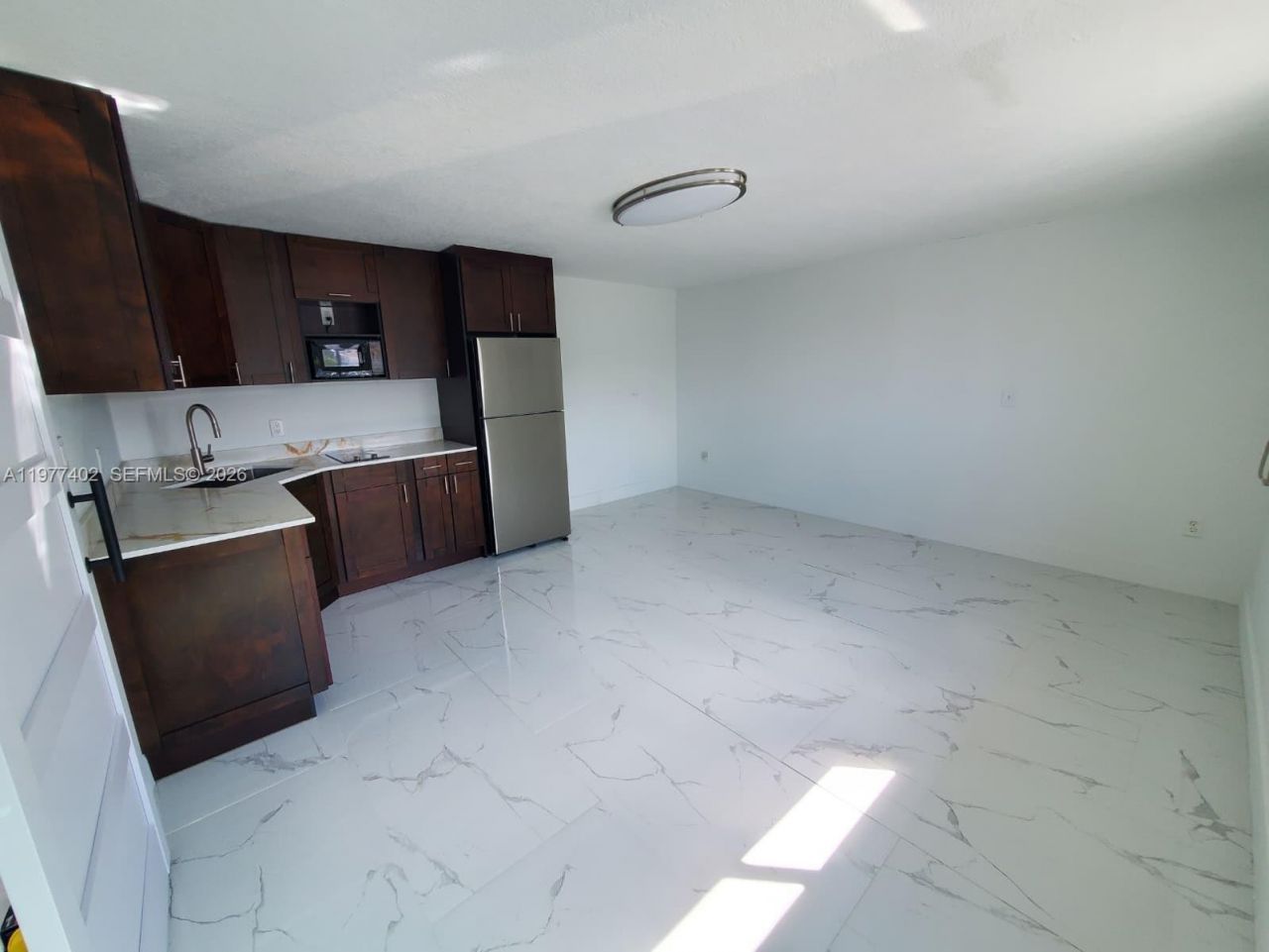 920 SE 8th St, Unit 1, Hialeah, FL 33010 Photo