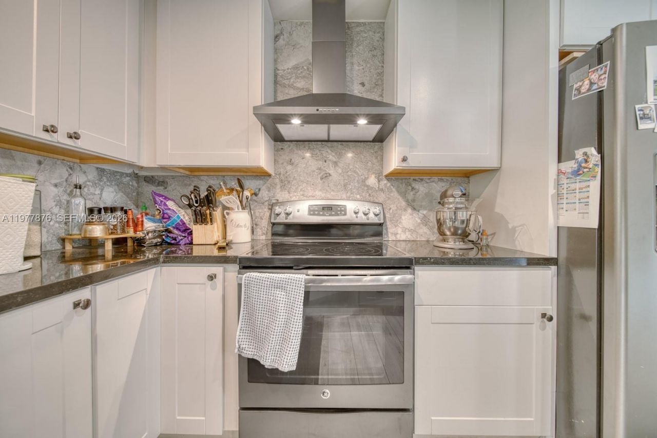 9104 SW 180th St , Palmetto Bay, FL 33157 Photo