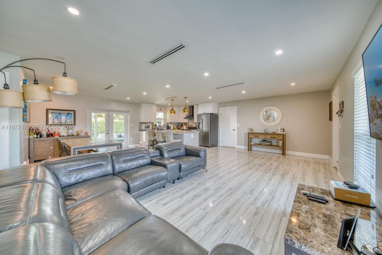 9104 SW 180th St , Palmetto Bay, FL 33157 Photo