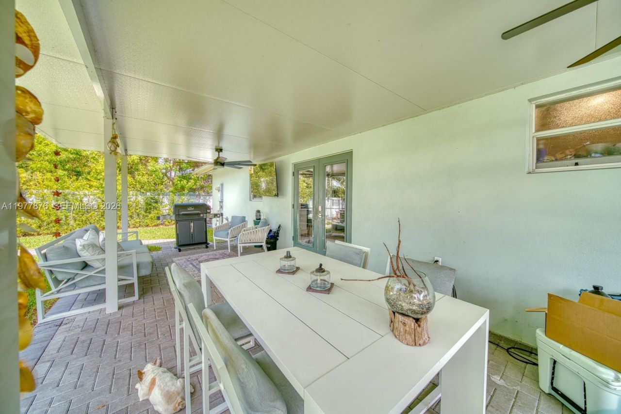 9104 SW 180th St , Palmetto Bay, FL 33157 Photo