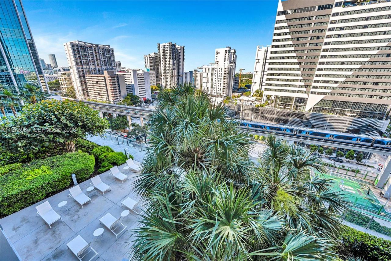 88 SW 7th St , Unit 806, Miami, FL 33130 Photo