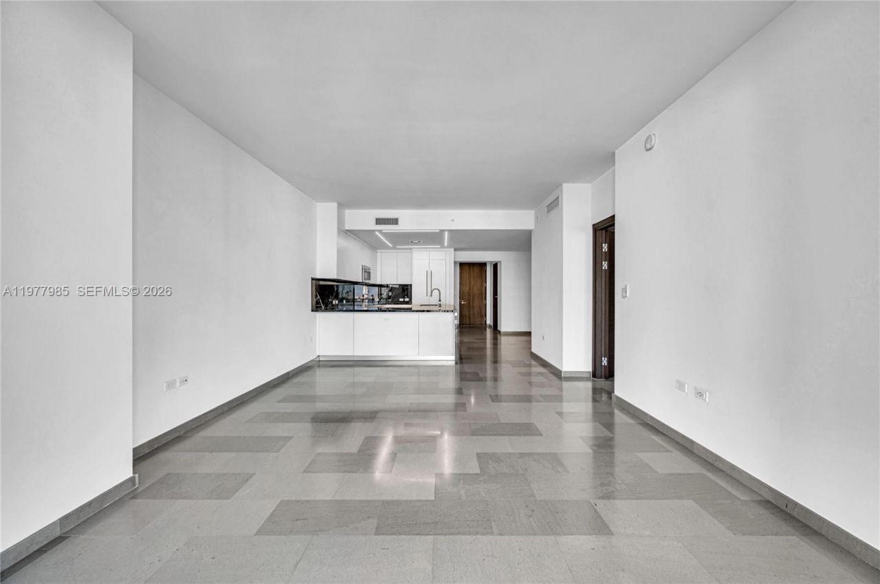 88 SW 7th St , Unit 806, Miami, FL 33130 Photo