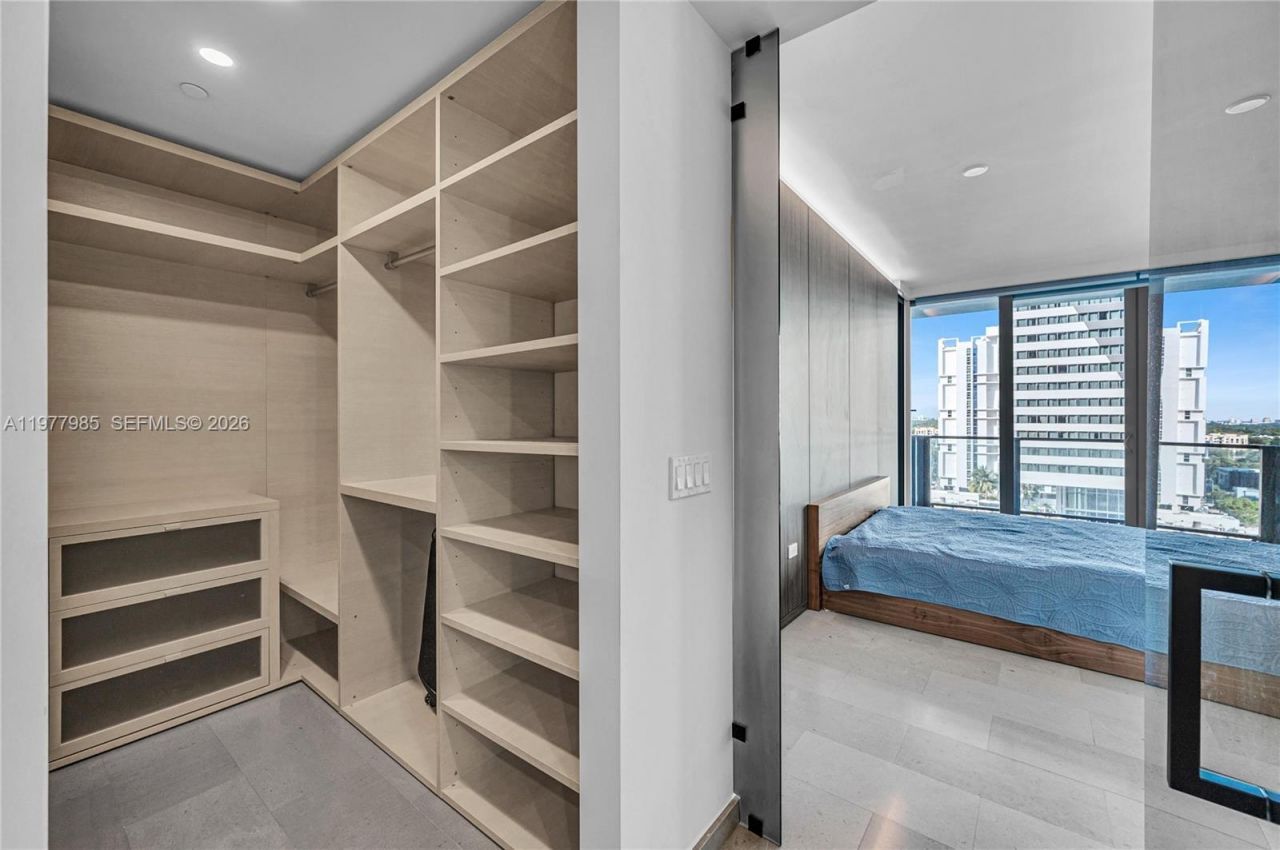 88 SW 7th St , Unit 806, Miami, FL 33130 Photo