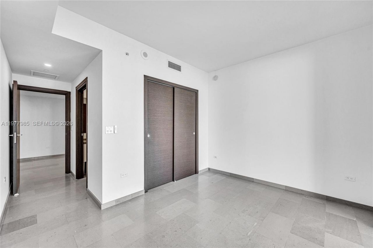 88 SW 7th St , Unit 806, Miami, FL 33130 Photo