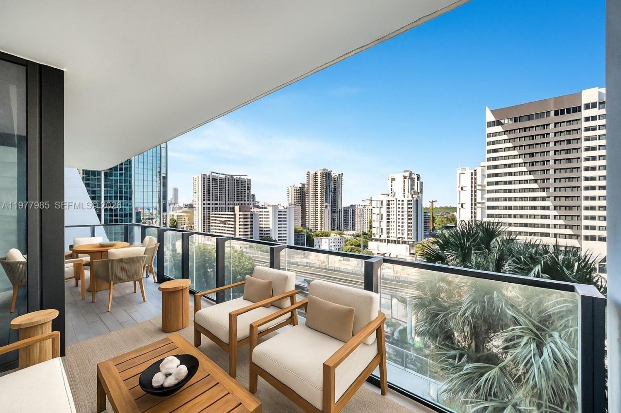 88 SW 7th St , Unit 806, Miami, FL 33130 Photo