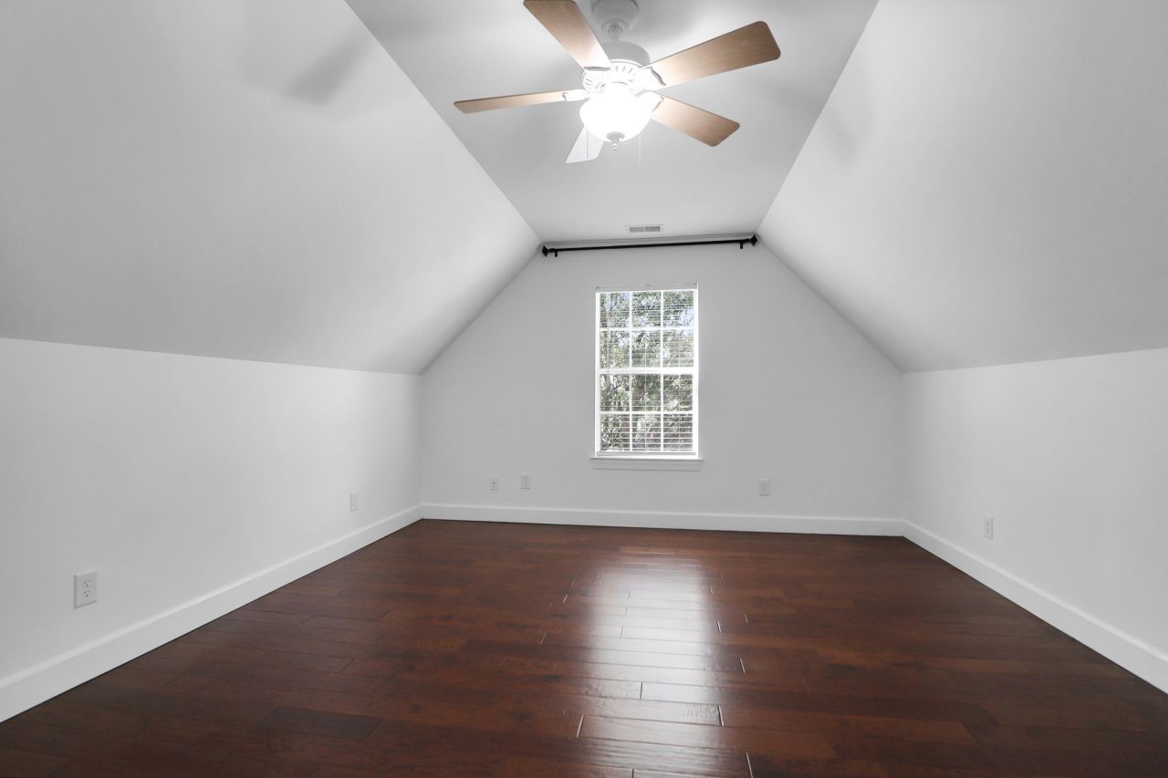 9468 Markley Boulevard Photo 37