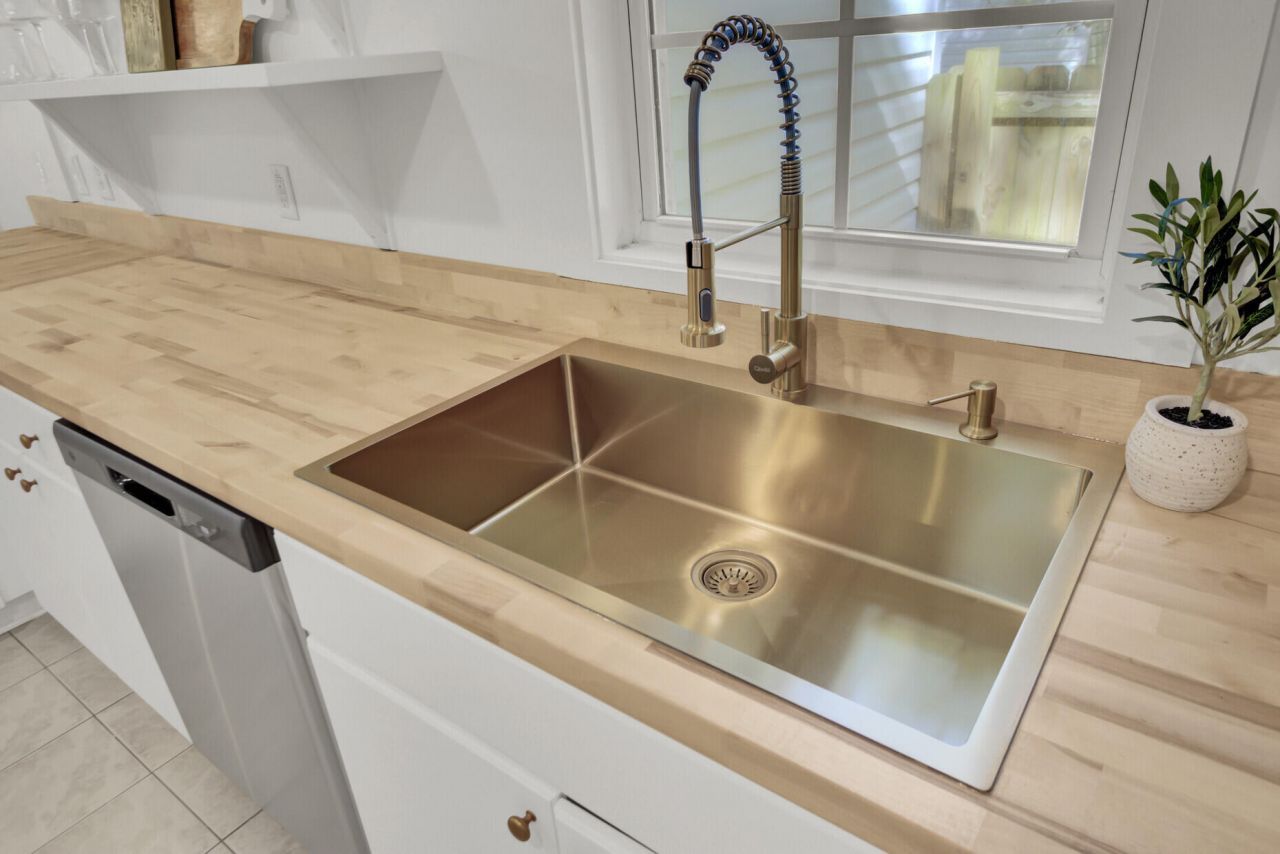 4758 Aster Drive Photo 17