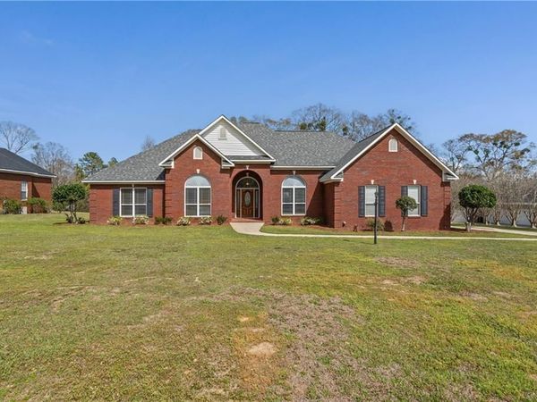 6090 Celeste Road , Saraland, AL 36571