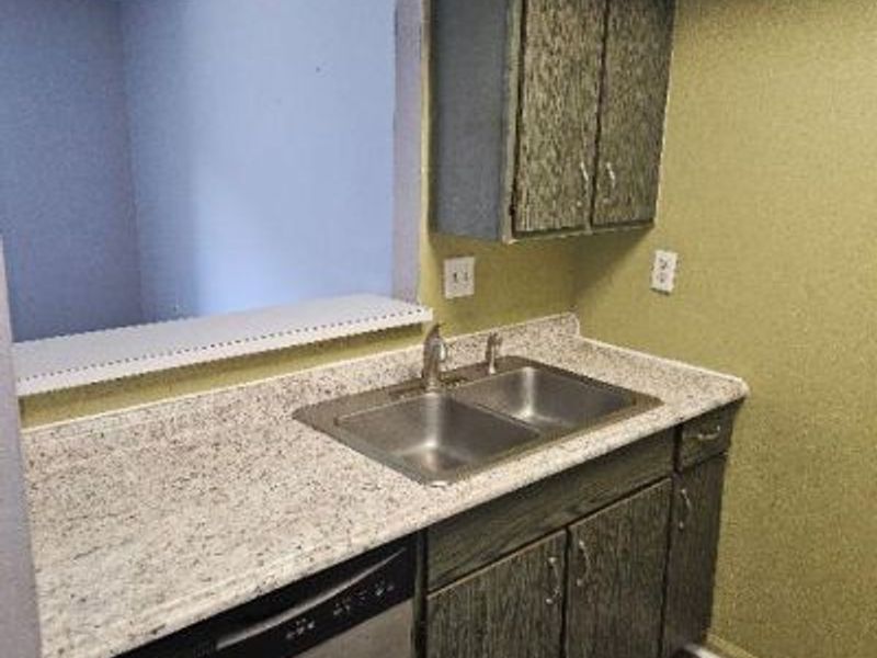 1592 Woodman Drive, Unit 14, Dayton, OH 45432 Photo 6