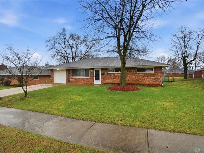 309 Virginia Court, Lebanon, OH 45036 Photo 3