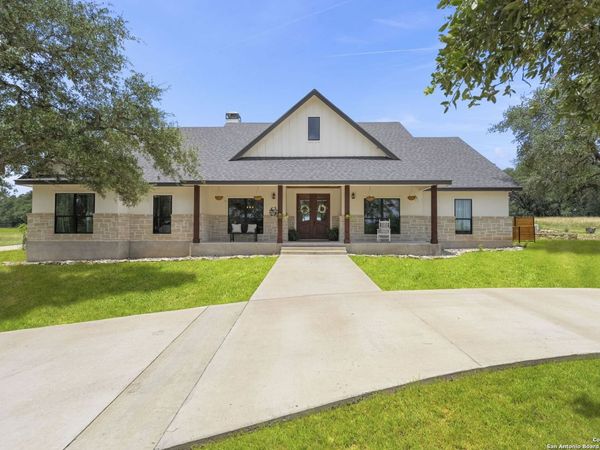 3260 Palomino Springs, Bandera, TX 78003