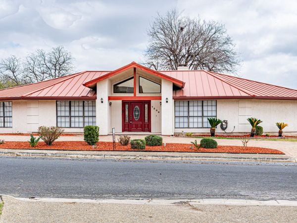7306 Hidden Hills N, San Antonio, TX 78244