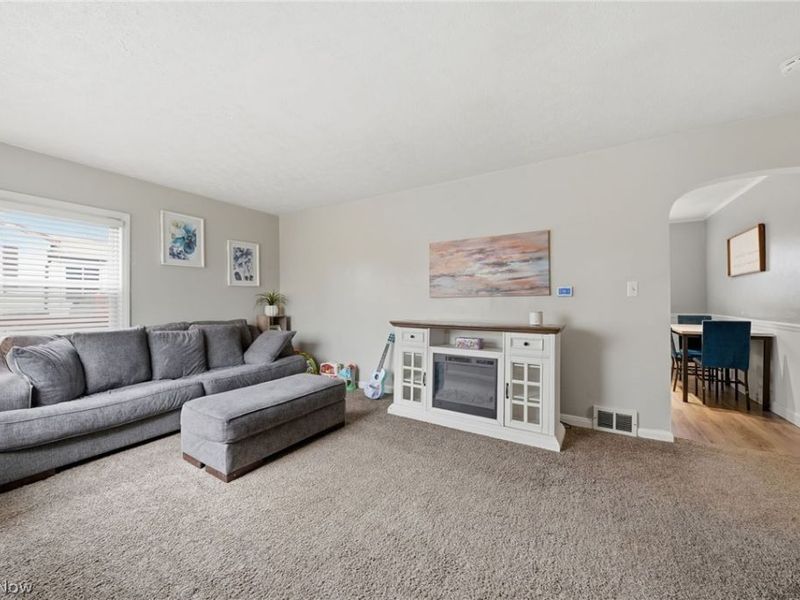 1852 Cramer Avenue, Akron, OH 44312 Photo 5