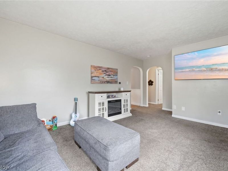 1852 Cramer Avenue, Akron, OH 44312 Photo 8