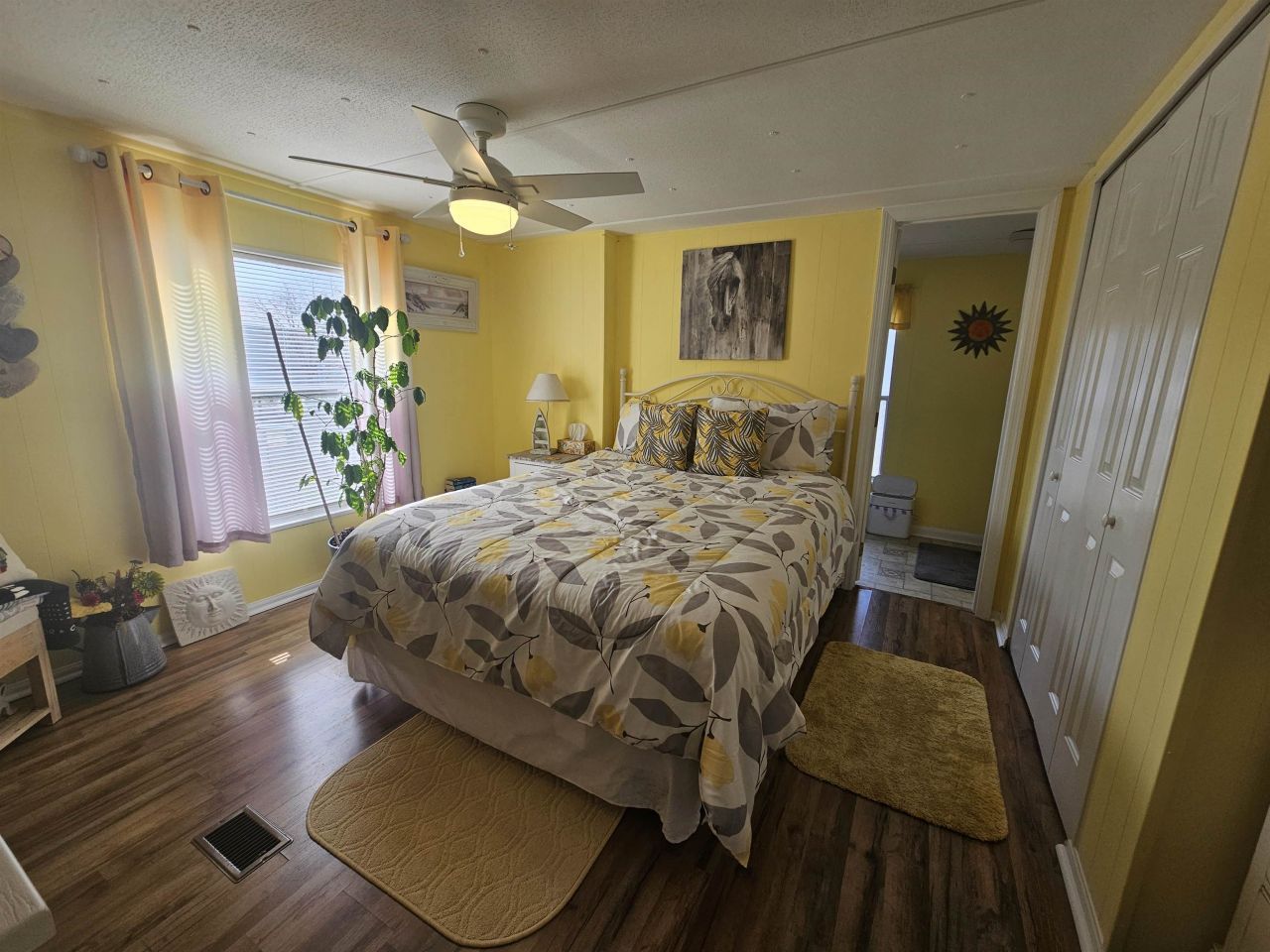 701 Parkway Dr. Photo 10