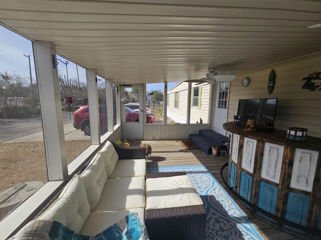 701 Parkway Dr. Photo 21