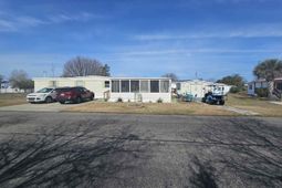 701 Parkway Dr. photo 4