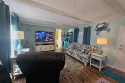 701 Parkway Dr. photo 4