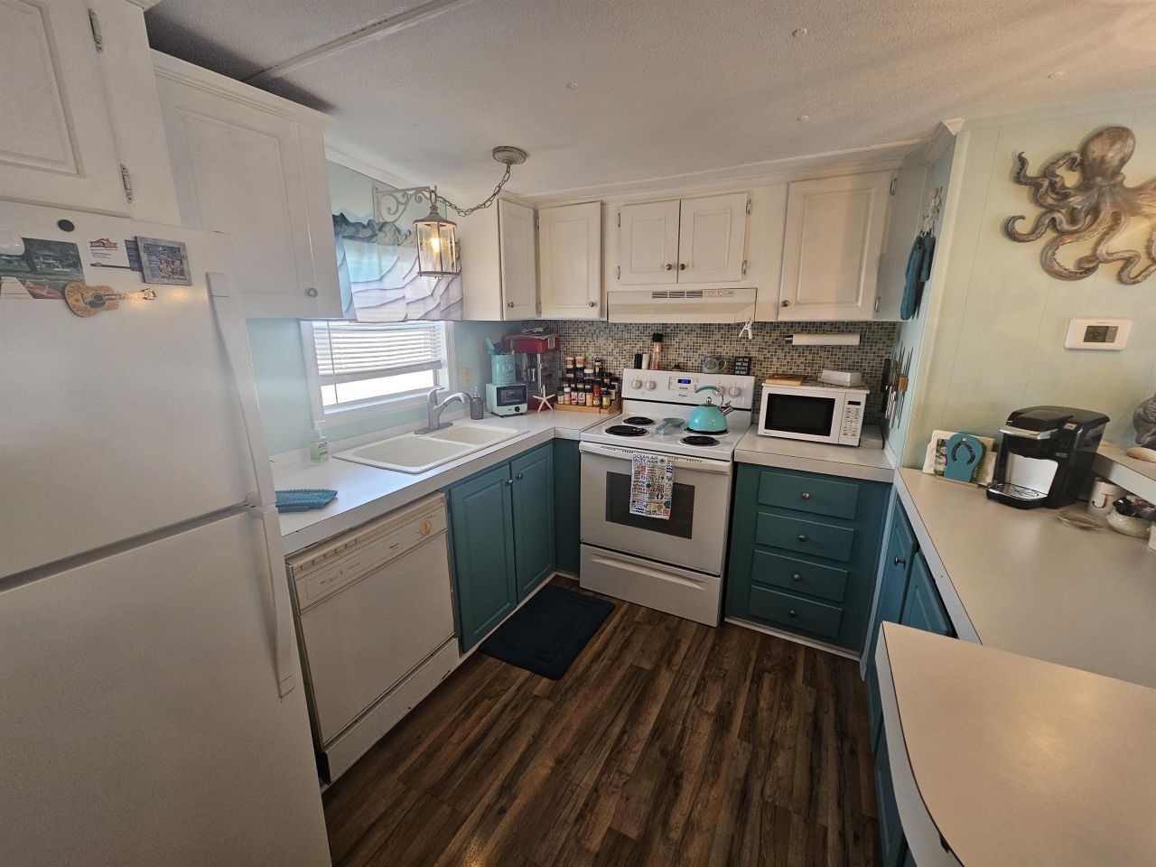 701 Parkway Dr. Photo 8