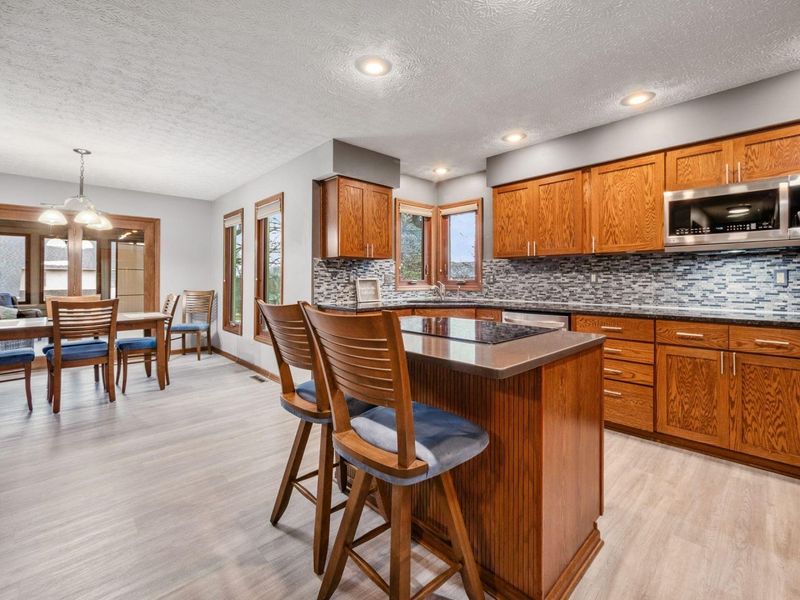 667 Salt Lick Lane, Columbus, OH 43230 Photo 10