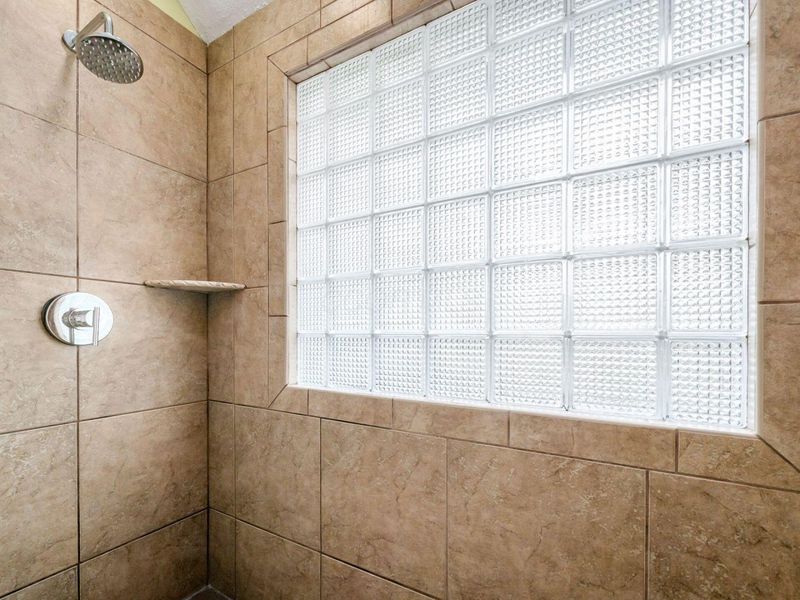 667 Salt Lick Lane, Columbus, OH 43230 Photo 17