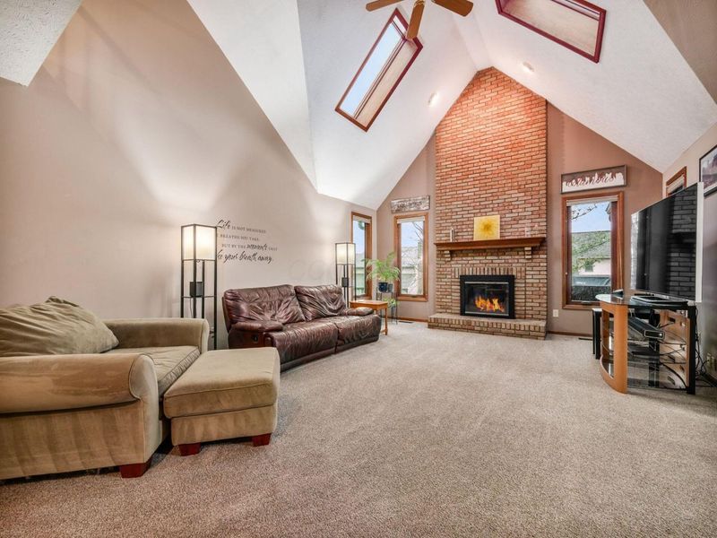 667 Salt Lick Lane, Columbus, OH 43230 Photo 3