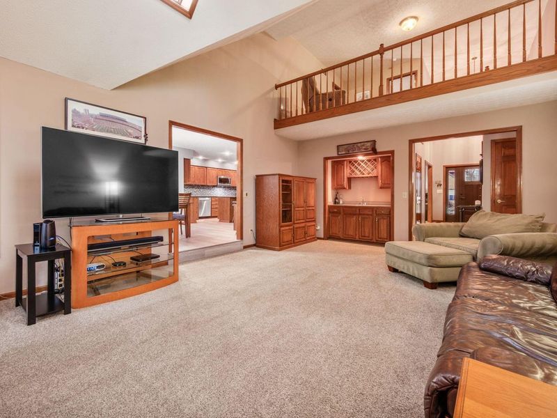 667 Salt Lick Lane, Columbus, OH 43230 Photo 6