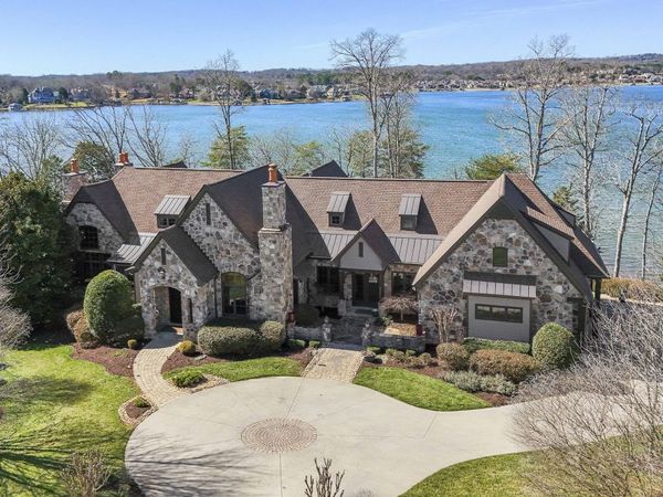 468 Careen Court, Lenoir City, TN 37772