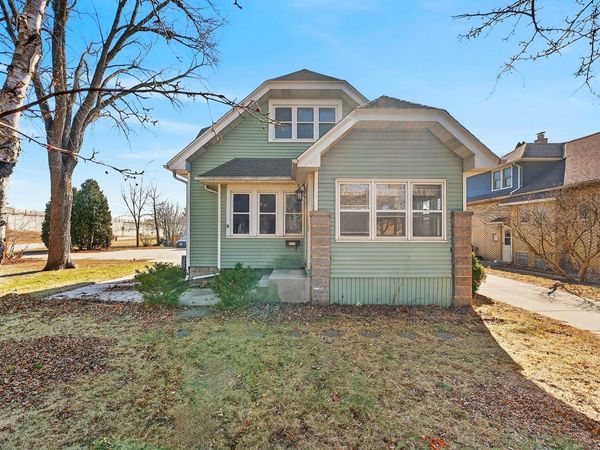 333 W Bender Rd, Glendale, WI 53217