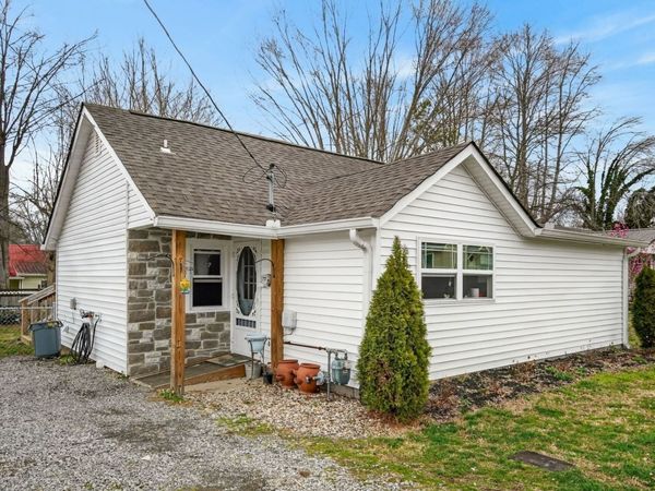 105 Bennett St, Portland, TN 37148