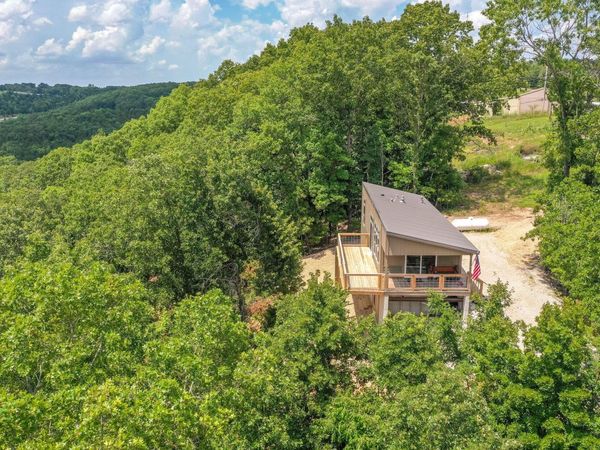 500 Briggs Road, Walnut Shade, MO 65771