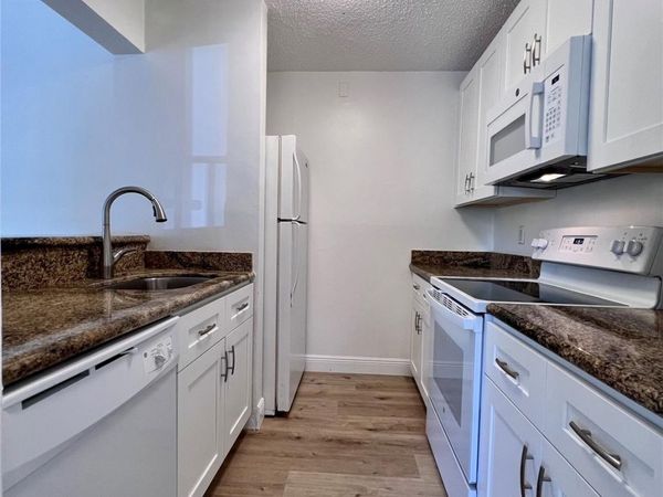 1013 Meadows Cir, Unit 1013, Boynton Beach, FL 33436