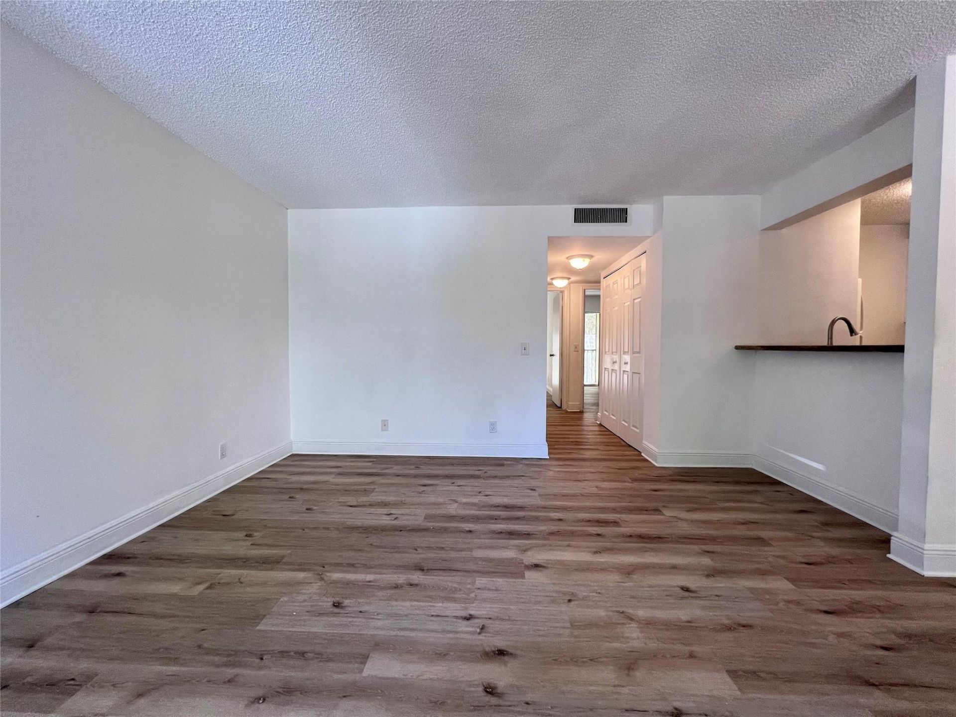 1013 Meadows Cir, Unit 1013, Boynton Beach, FL 33436 Photo