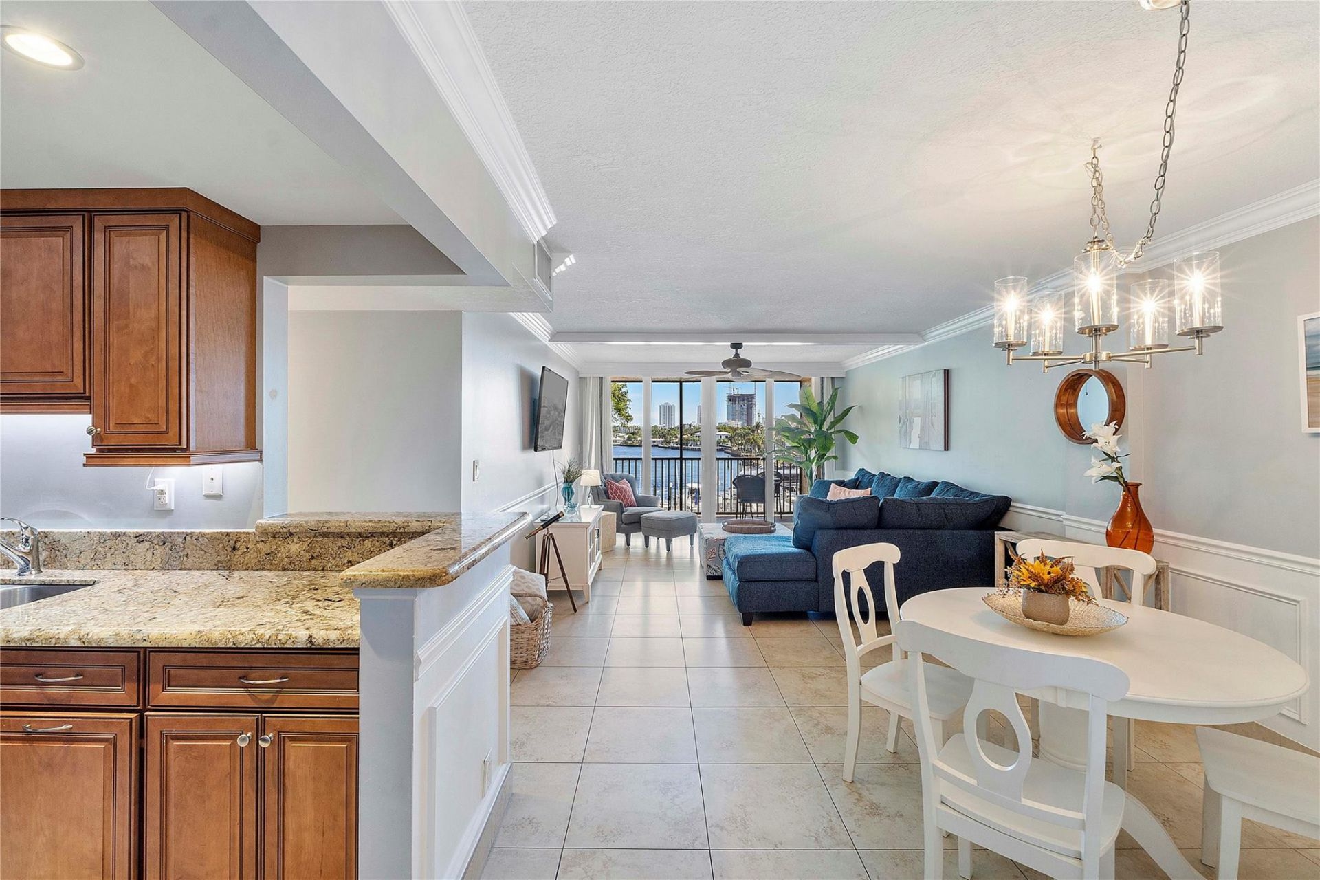 740 S Federal Highway, Unit 315, Pompano Beach, FL 33062 Photo